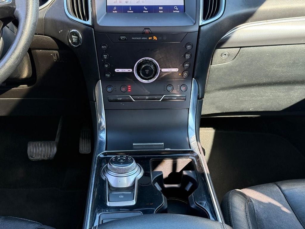 2020 Ford Edge Titanium