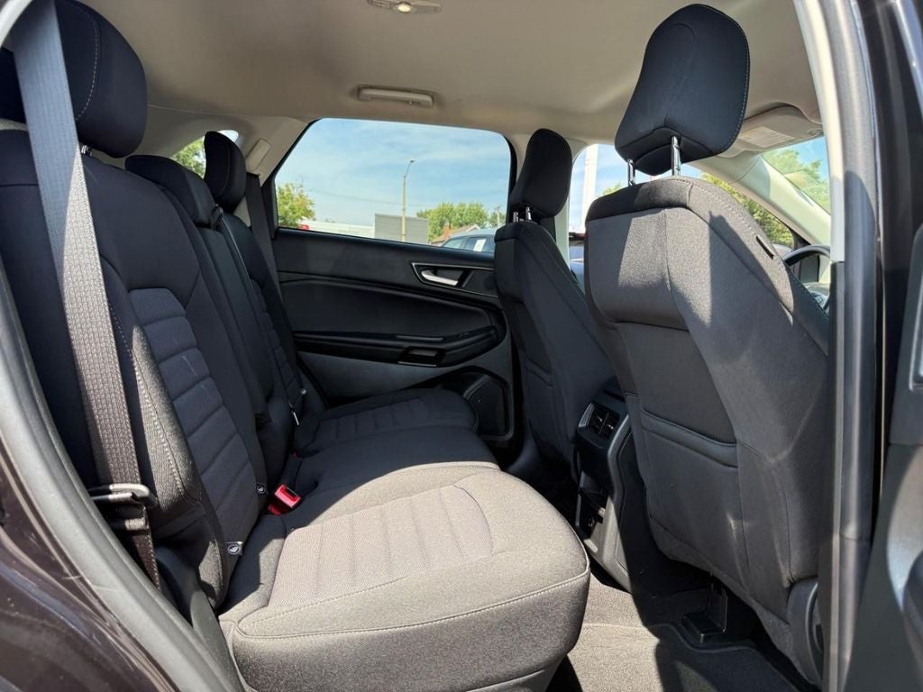 2022 Ford Edge SE