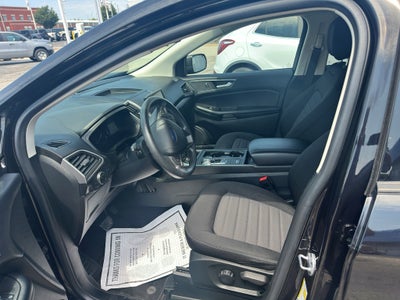 2022 Ford Edge SE