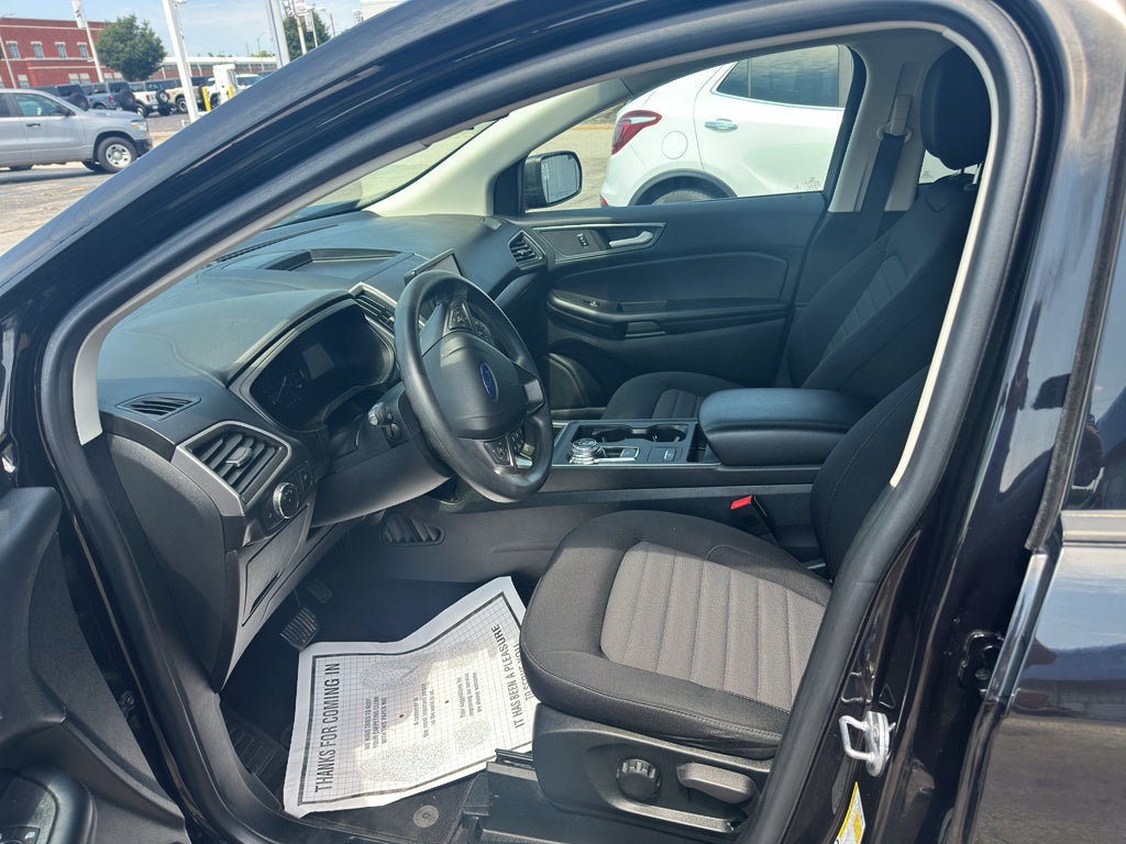 2022 Ford Edge SE