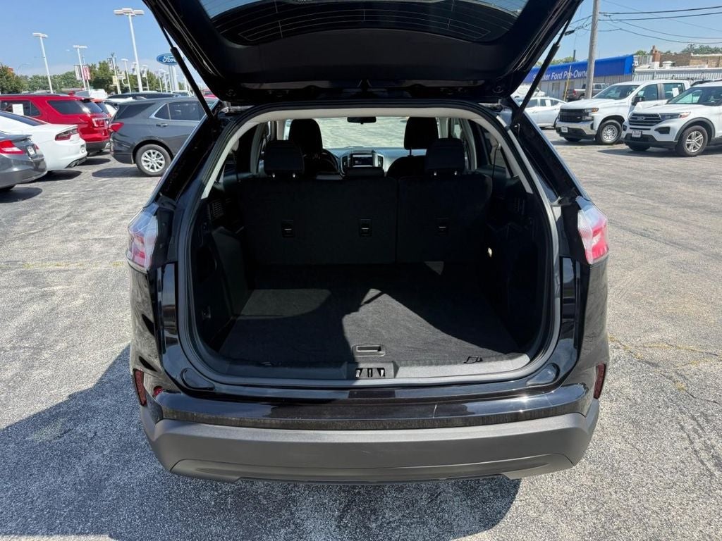 2022 Ford Edge SE
