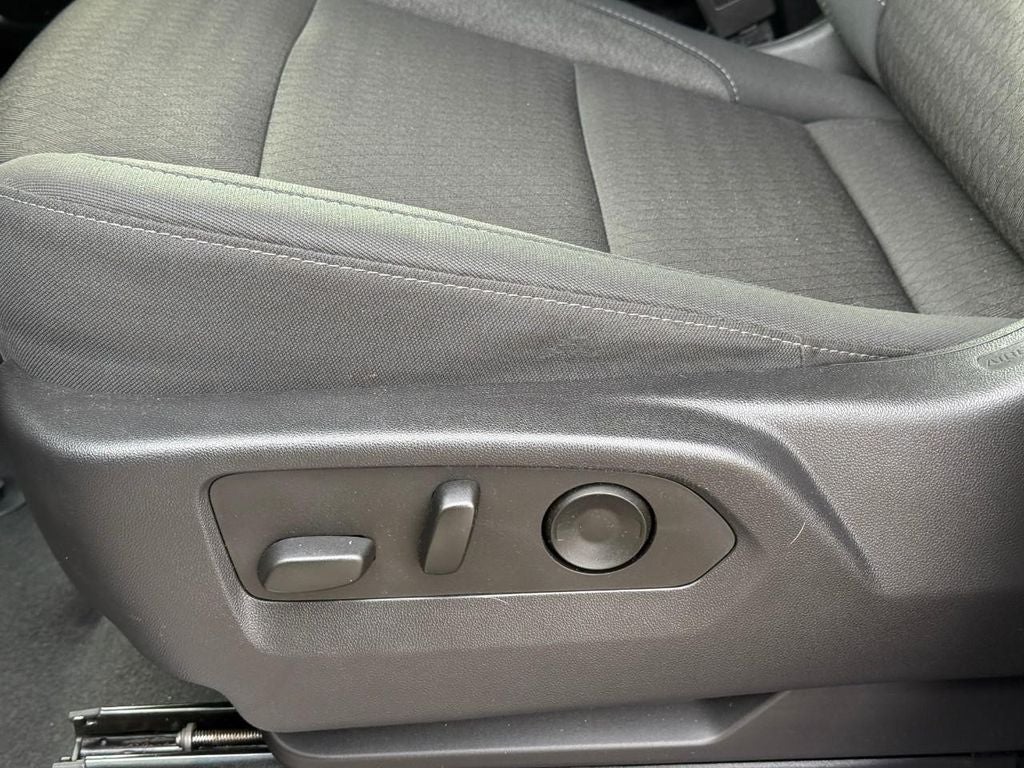 2023 Chevrolet Silverado RST