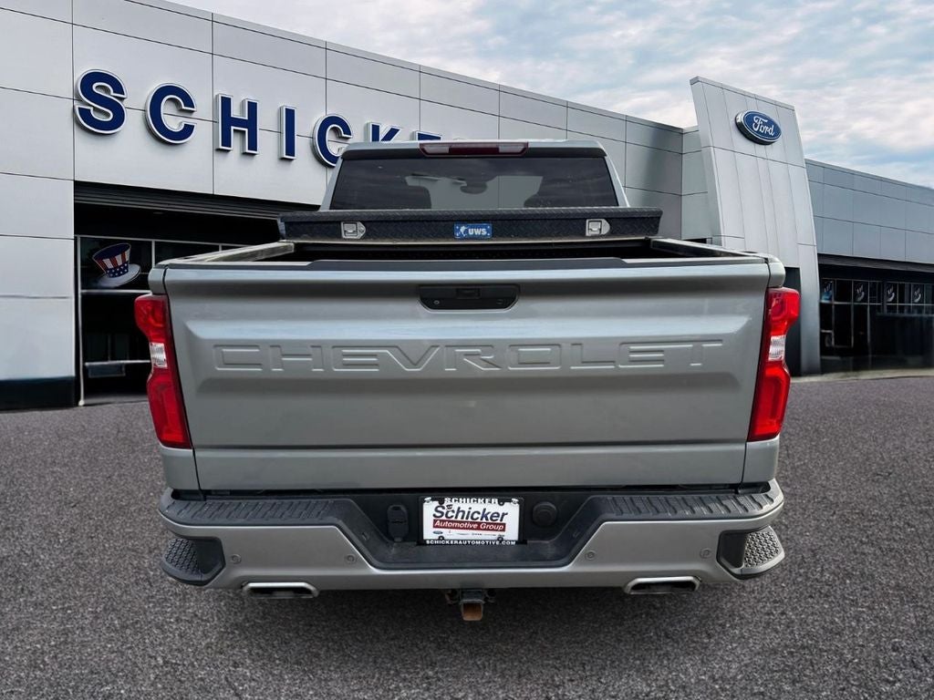 2023 Chevrolet Silverado RST