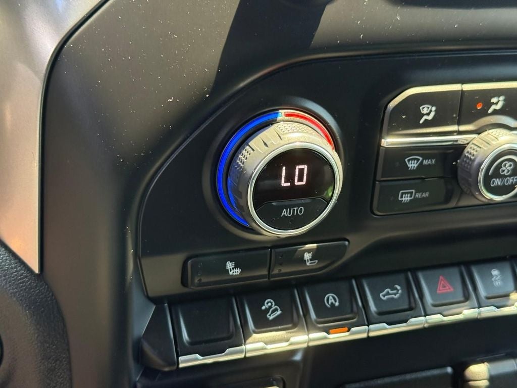 2022 Chevrolet Silverado RST