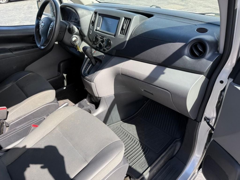 2020 Nissan NV200 SV