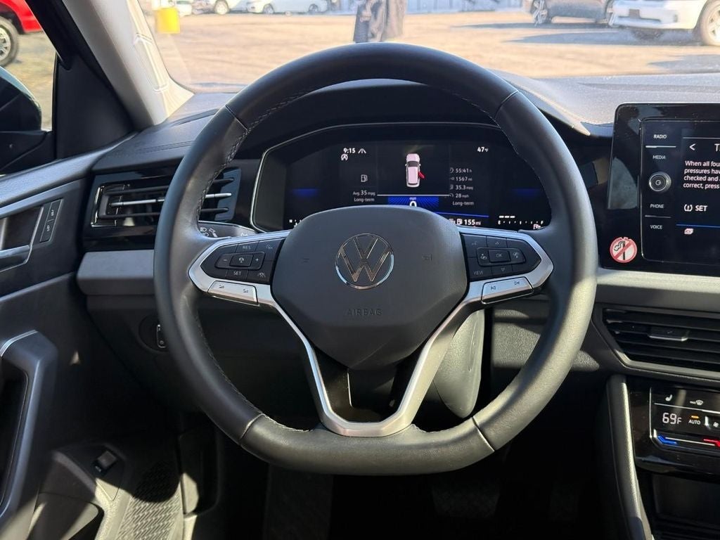 2025 Volkswagen Jetta SE