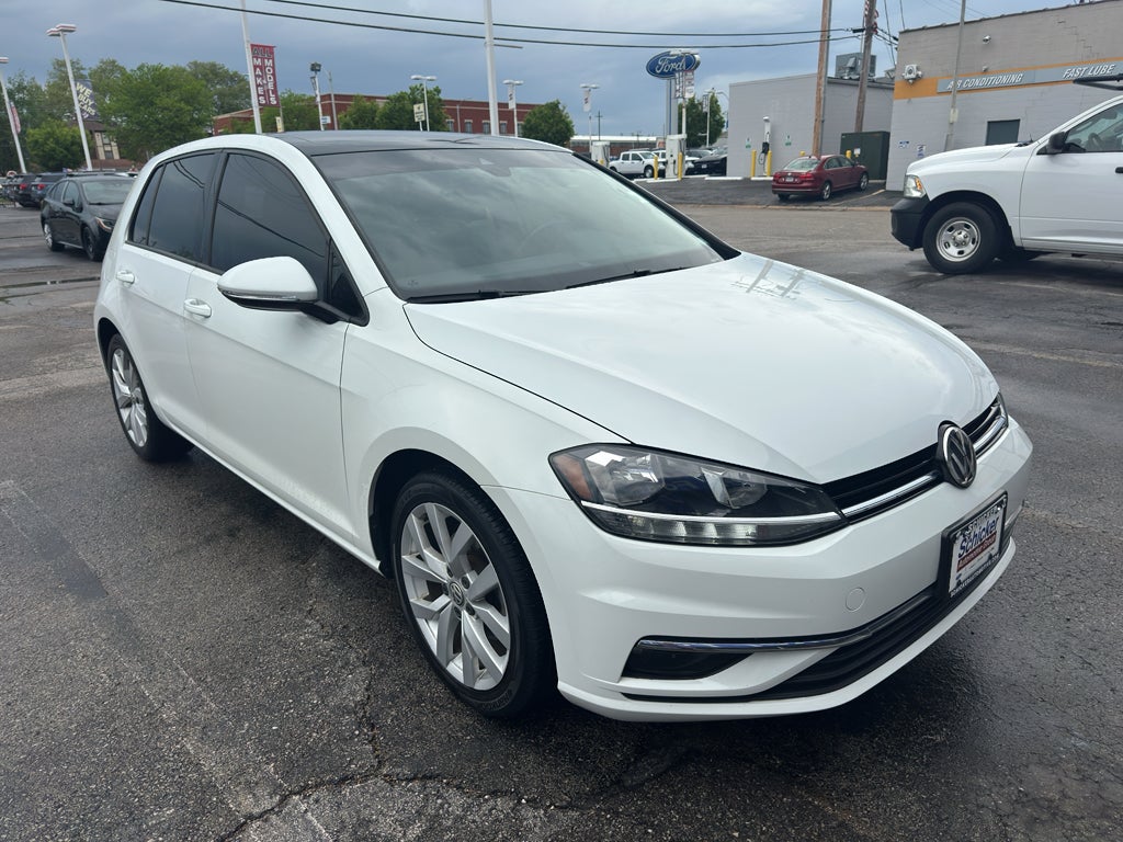 2019 Volkswagen Golf SE