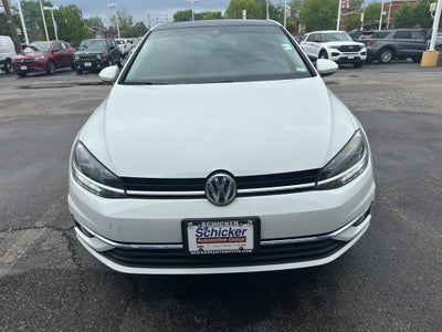 2019 Volkswagen Golf SE