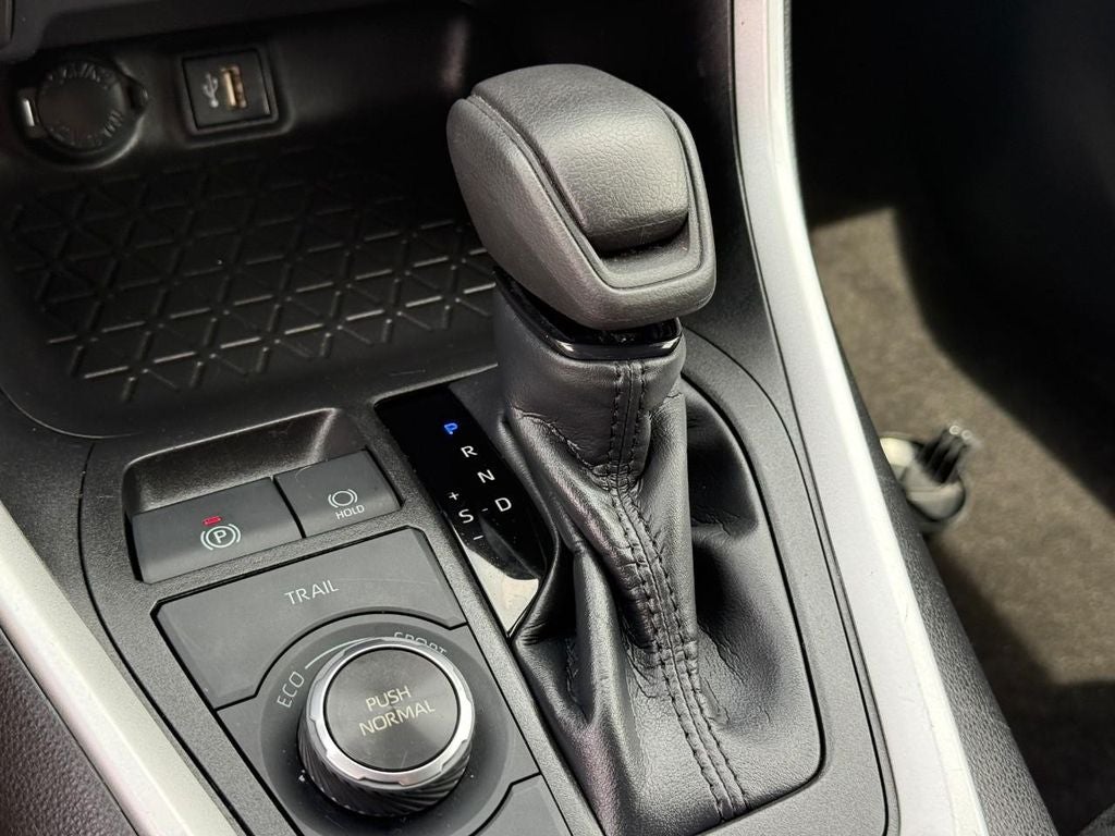 2023 Toyota RAV4 Hybrid Hybrid LE