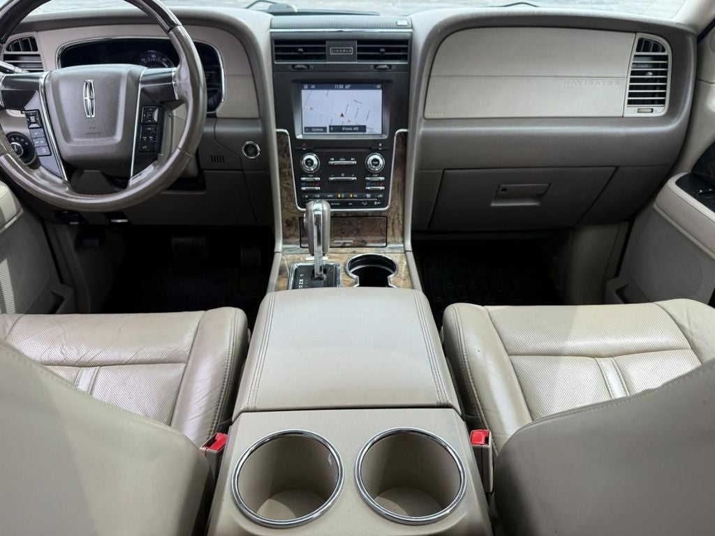 2016 Lincoln Navigator Select