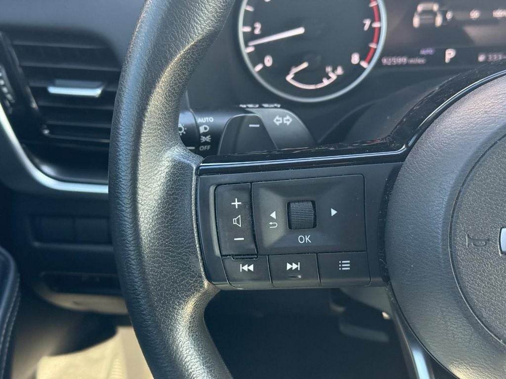 2022 Nissan Rogue SV