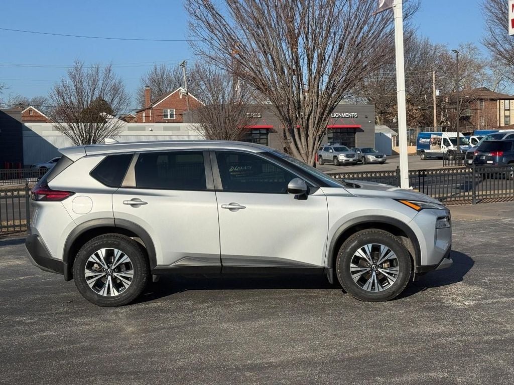 2022 Nissan Rogue SV
