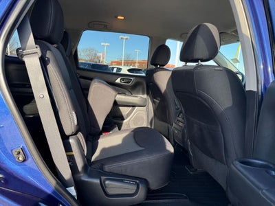 2020 Nissan Pathfinder SV