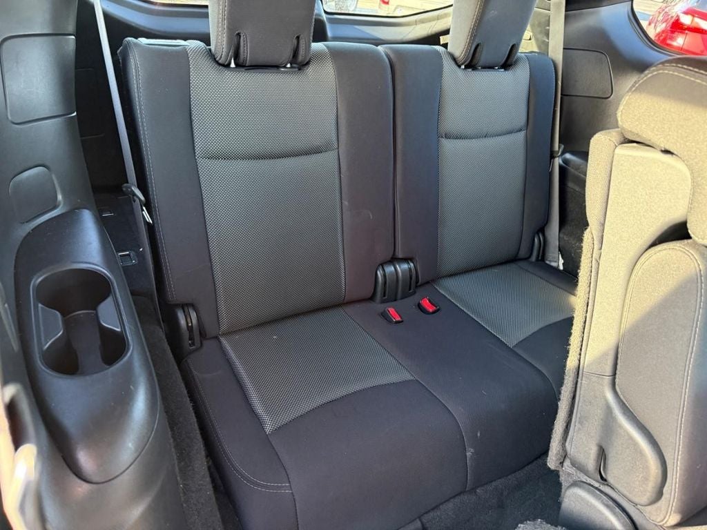 2020 Nissan Pathfinder SV