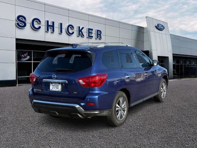 2020 Nissan Pathfinder SV