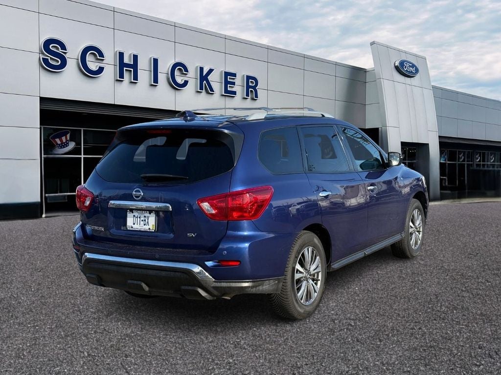 2020 Nissan Pathfinder SV