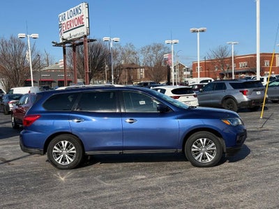 2020 Nissan Pathfinder SV