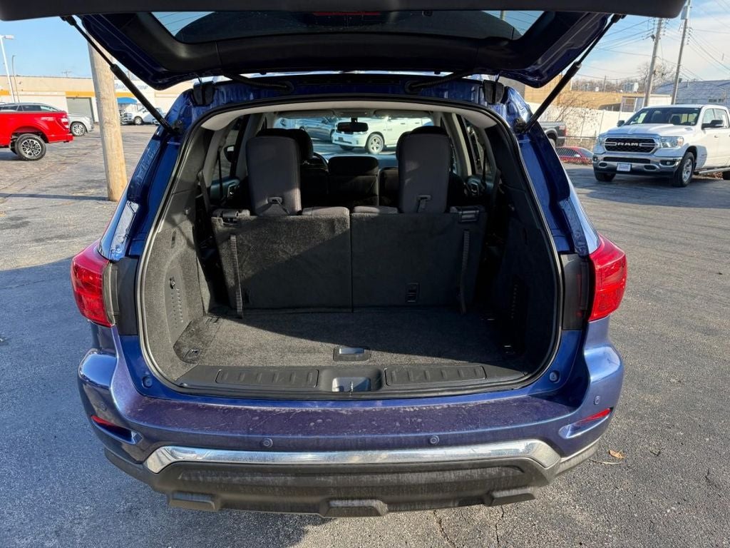 2020 Nissan Pathfinder SV