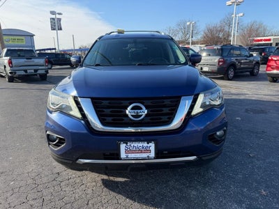 2020 Nissan Pathfinder SV