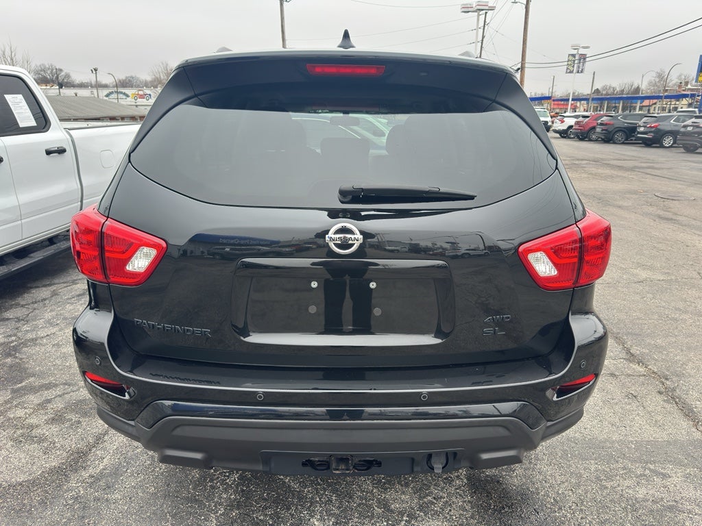 2020 Nissan Pathfinder SL