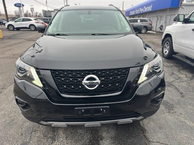 2020 Nissan Pathfinder SL