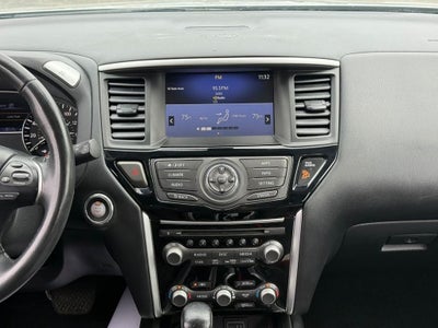 2019 Nissan Pathfinder SV