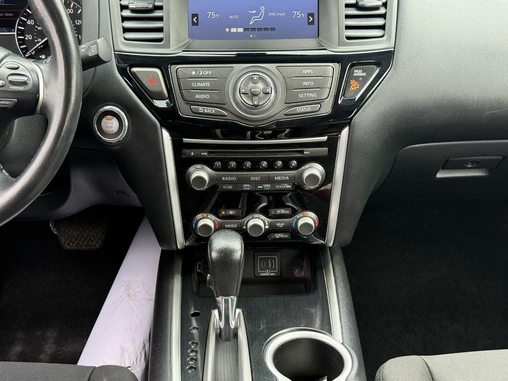 2019 Nissan Pathfinder SV