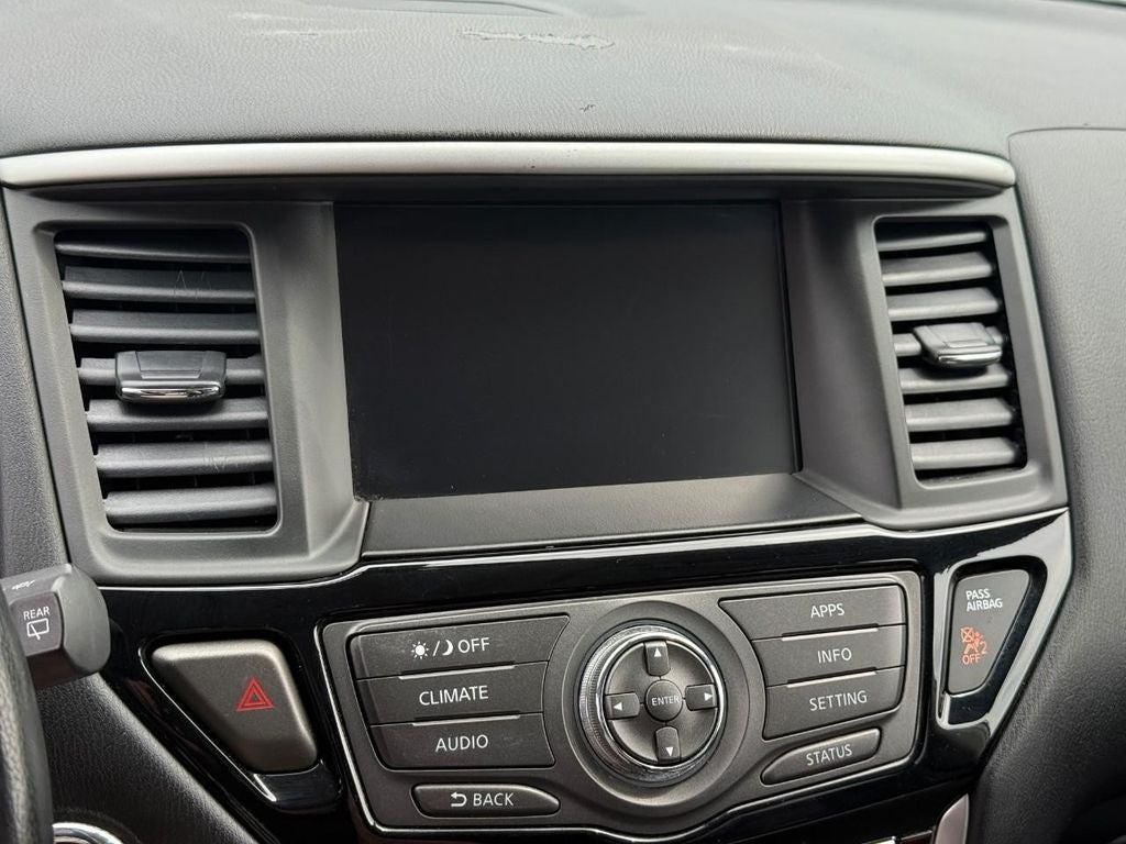 2019 Nissan Pathfinder SV