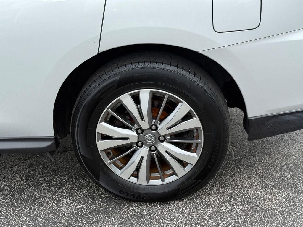 2019 Nissan Pathfinder SV