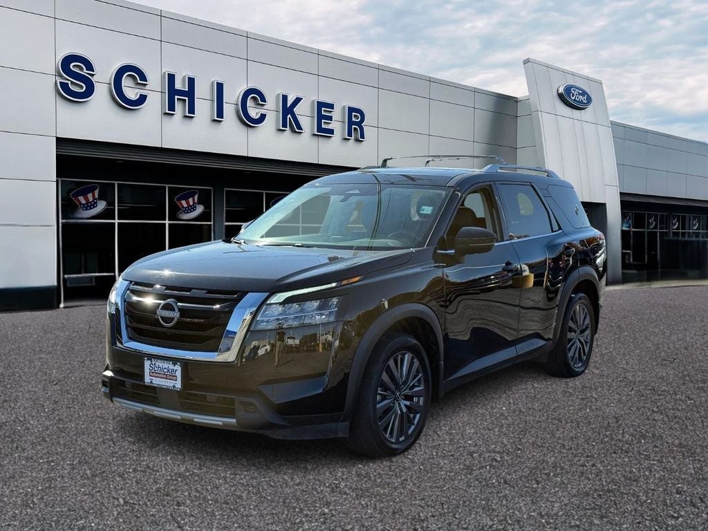 2024 Nissan Pathfinder SL