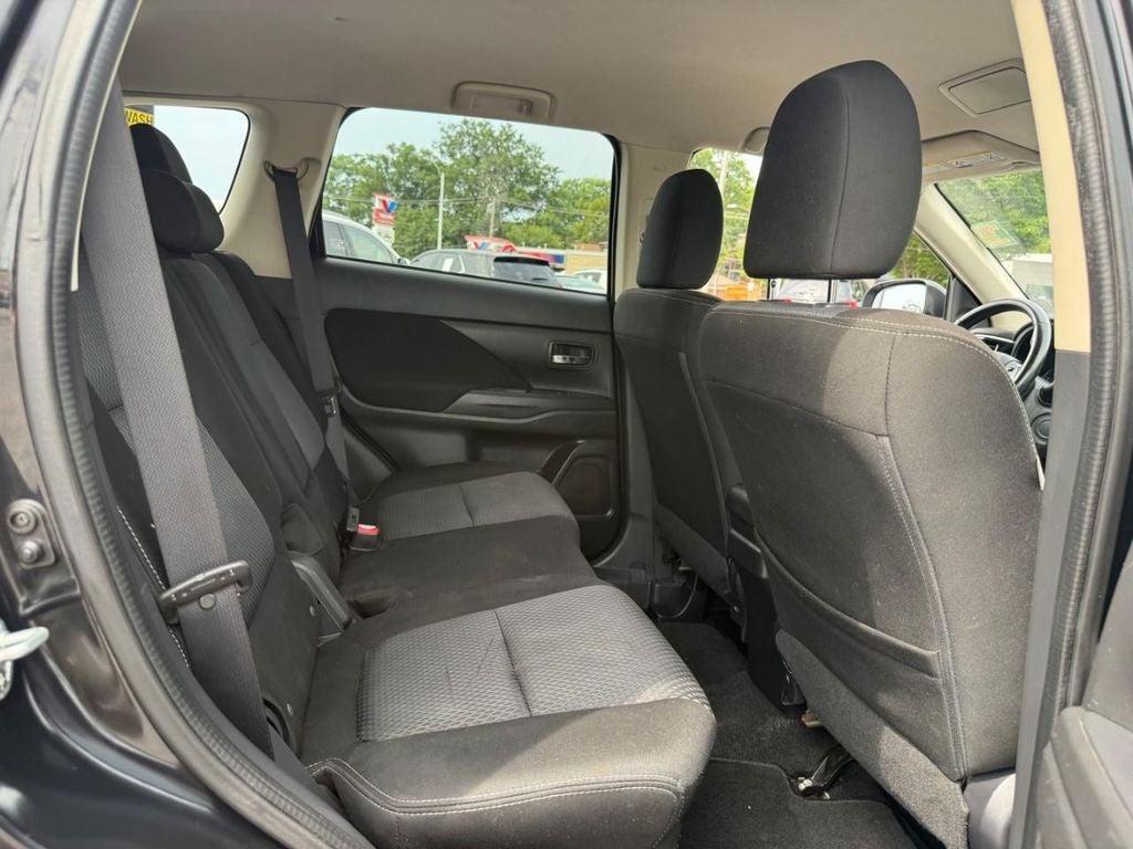 2018 Mitsubishi Outlander SE