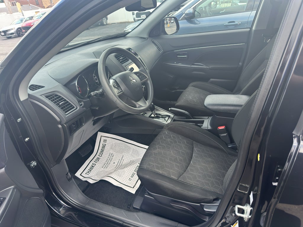 2023 Mitsubishi Outlander Sport ES