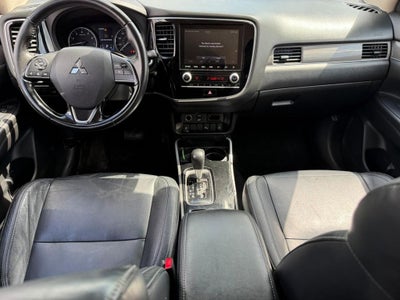 2020 Mitsubishi Outlander ES