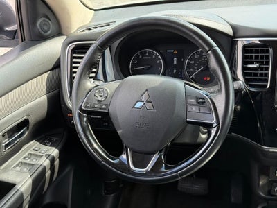 2020 Mitsubishi Outlander ES