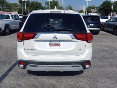 2020 Mitsubishi Outlander ES