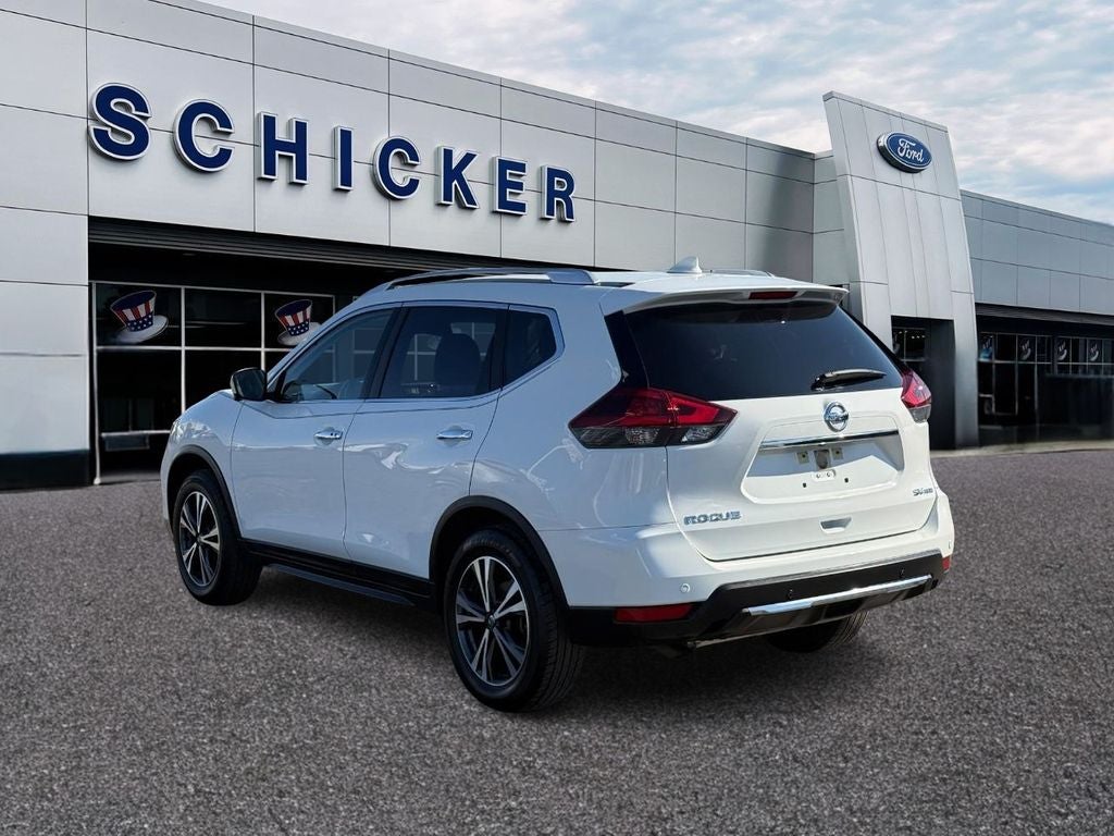 2020 Nissan Rogue SV