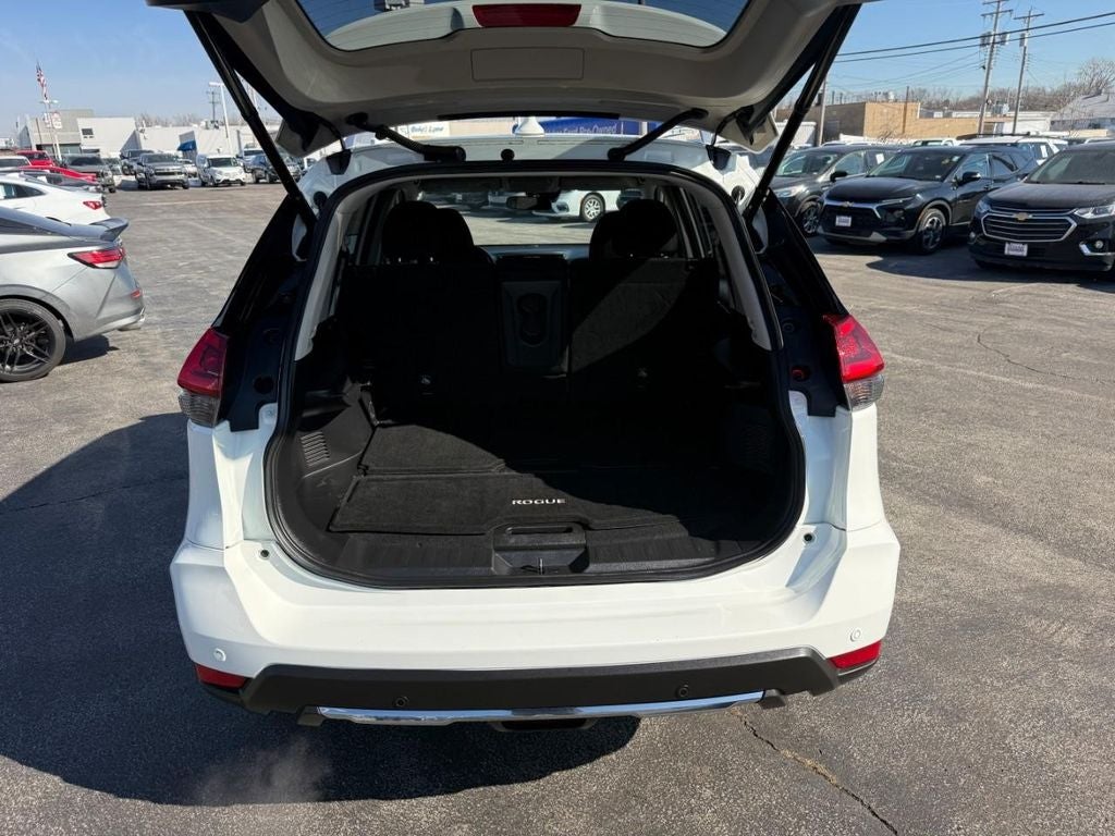 2020 Nissan Rogue SV