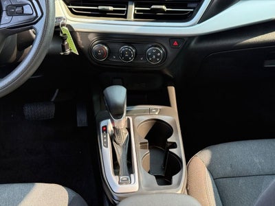 2025 Chevrolet Trax LS