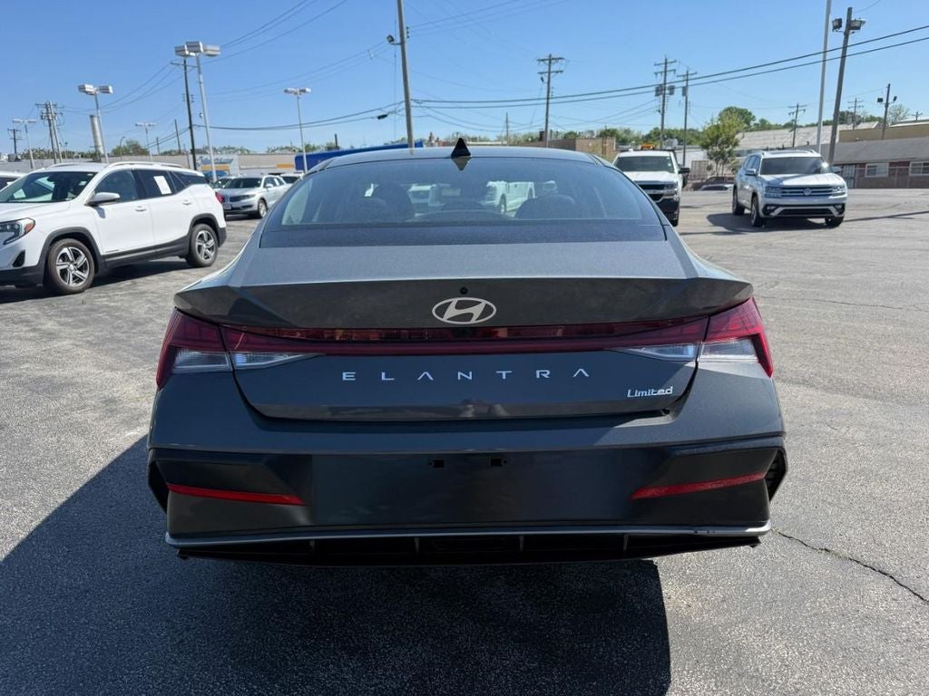 2025 Hyundai Elantra Limited