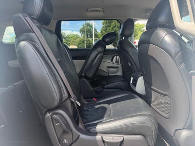 2022 Kia Carnival LX