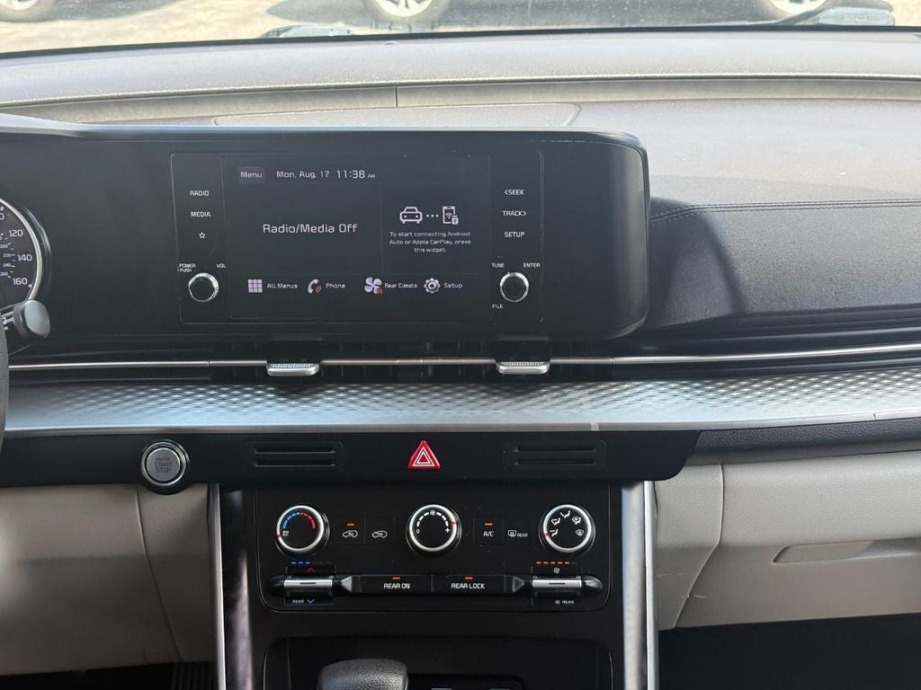 2022 Kia Carnival LX