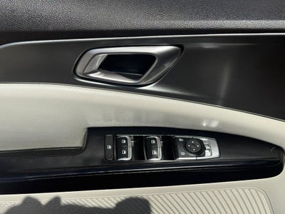2022 Kia Carnival LX