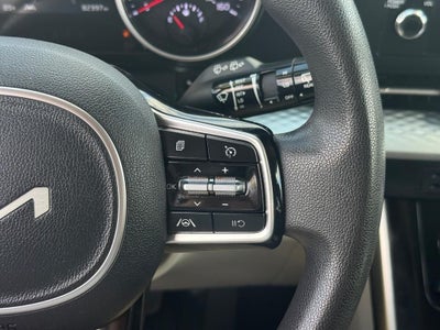 2022 Kia Carnival LX