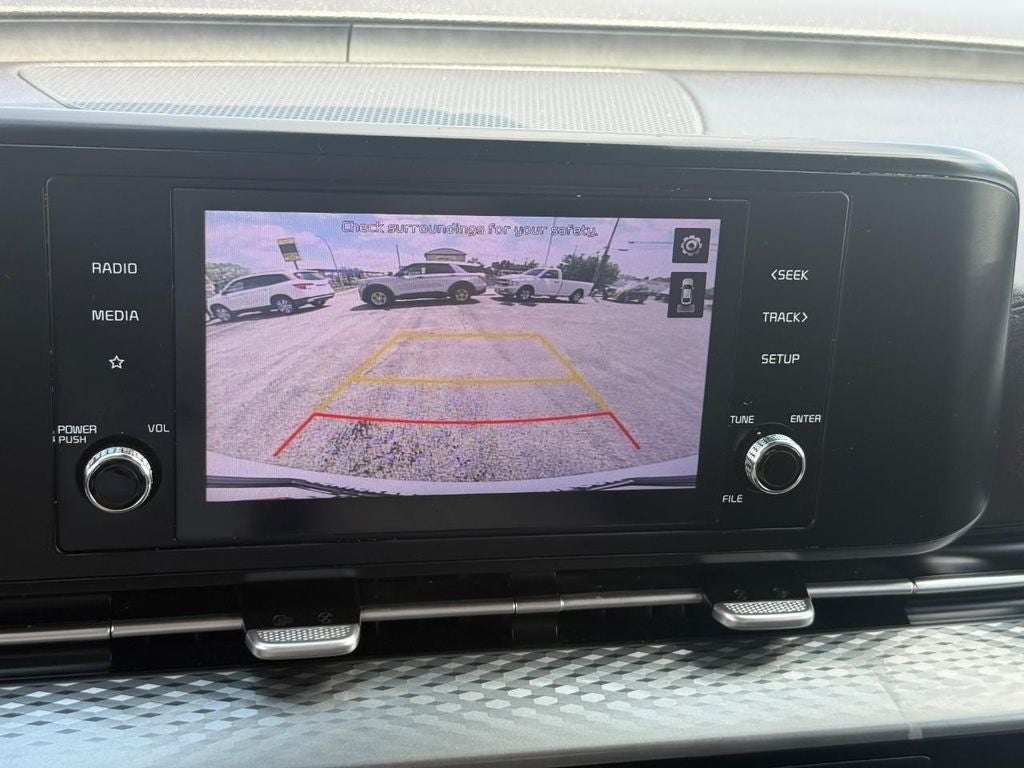 2022 Kia Carnival LX