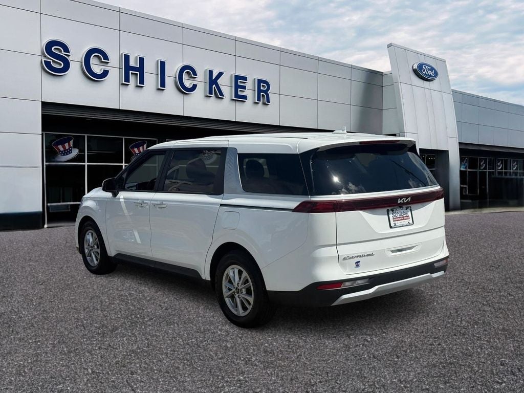 2022 Kia Carnival LX