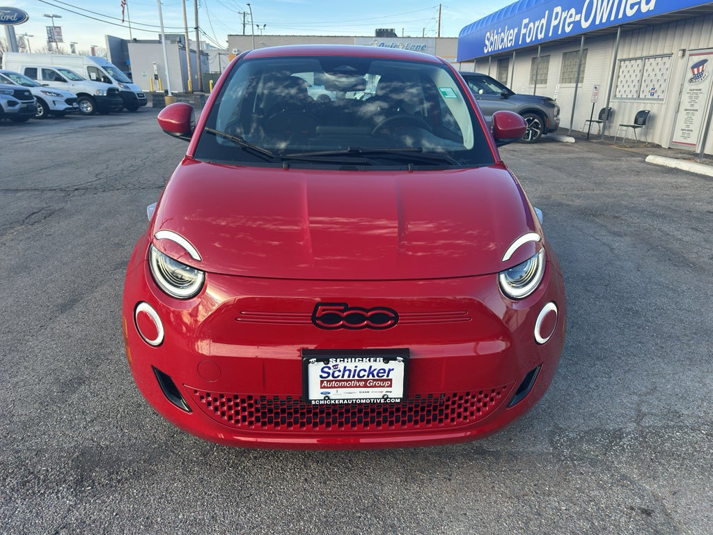 2024 FIAT 500e INSPI(RED)