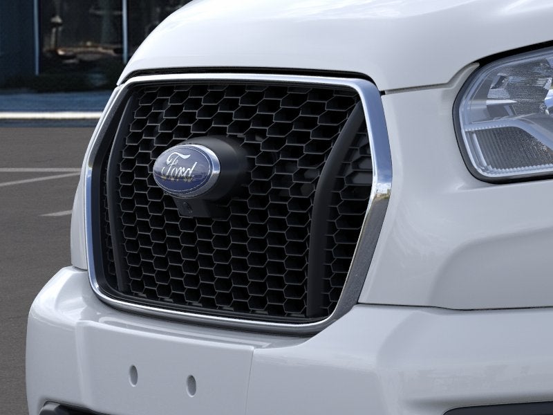 2025 Ford Transit Wagon XLT