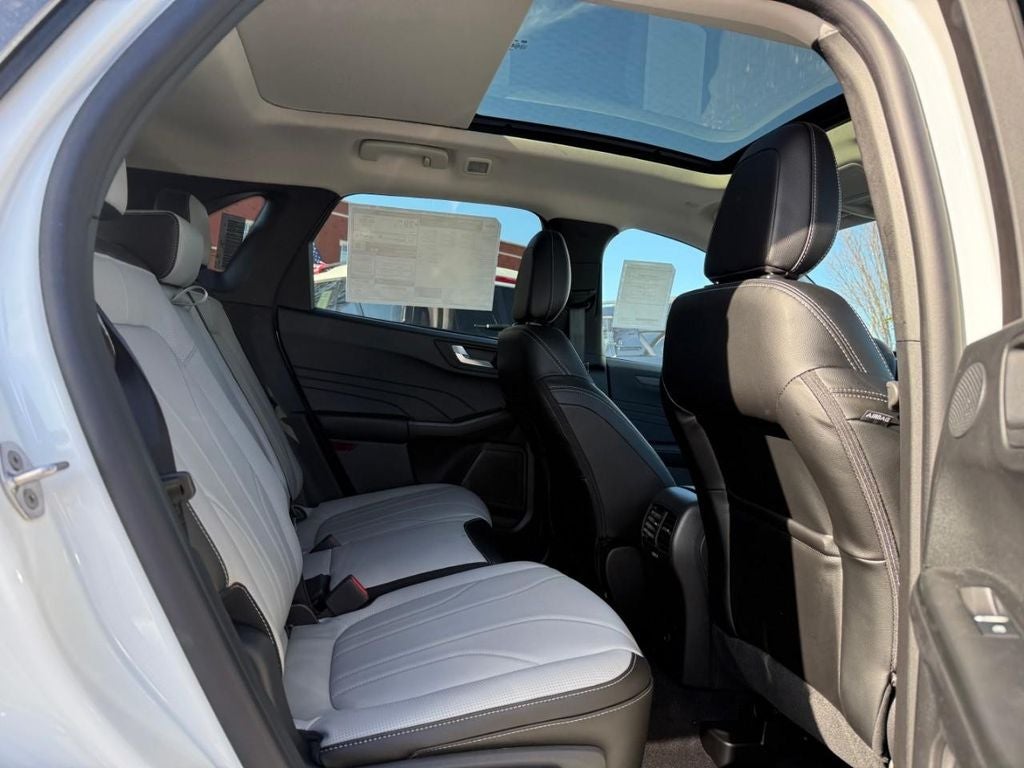 2026 Ford Escape Platinum