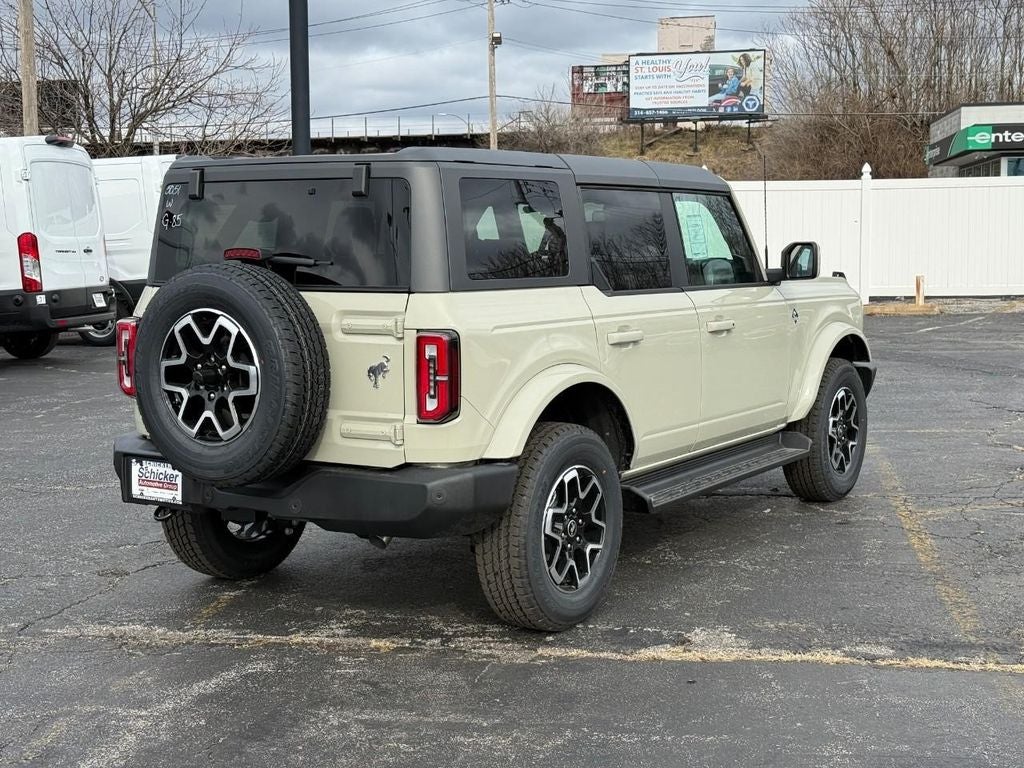 2025 Ford Bronco Outer Banks