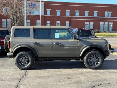 2025 Ford Bronco Badlands